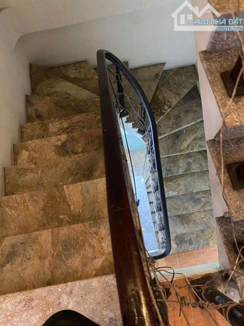 Cần bán gấp căn nhà Bát Khối 36m 4 tầng ô tô đỗ cửa giá 3.95 tỷ giá đầu tư - 2