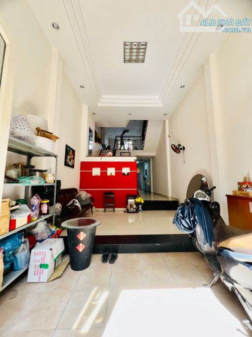 Q.GÒ VẤP) NHÀ NGON - GẦN MT PHẠM VĂN ĐỒNG - SÂN BAY TSN - 89M2 - 4 TẦNG - HẺM THÔNG - 2