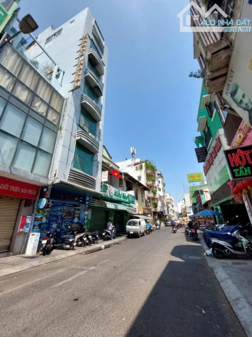 Cần Bán Hotel ngang 5M, Khu Vực Trần Hưng Đạo Quận 1, Dòng Tiền 90Tr/Tháng giá chỉ 46 Tỷ - 2