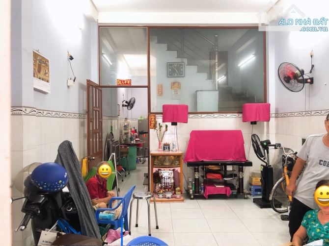 NHÀ MẶT TIỀN P5 Q8 ĐƯỜNG LÔ A BÙI MINH TRỰC - 4 x 12 - 3 TẦNG BTCT. - 2