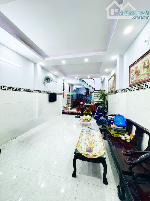 MẶT TIỀN KD, TỈNH LỘ 10, 4M x 18M, 2 TẦNG ĐÚC, HXH 6M THÔNG,SÁT TÊN LỬA,CHỈ 7 TỶ ++ - 2