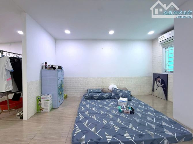 Bán nhà hẻm 3,5m đường Nguyễn Duy Cung, P.12, 4,1 x 17, 2PN giá 4.6 tỷ tl - 2