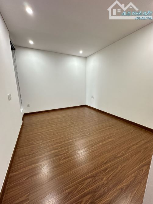 BÁN  CĂN GÓC CHUNG CƯ VIP1 VINACONEX – 93 LÁNG HẠ, ĐỐNG ĐA. 108M² – 2PN. 11,38 TỶ - 2