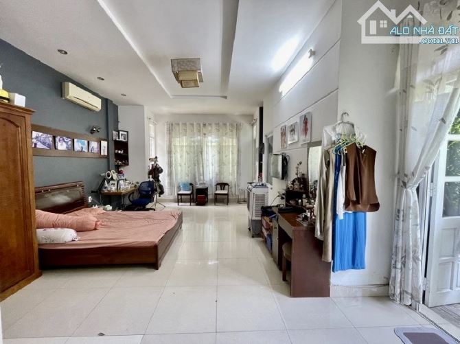 BÁN BIỆT THỰ LỰC LƯỠNG GÓC 2 MẶT TIỀN ĐƯỜNG HẢI CHÂU – 3 TẦNG ĐẸP LUNG LINH – NHỈNH 12 TỶ - 2