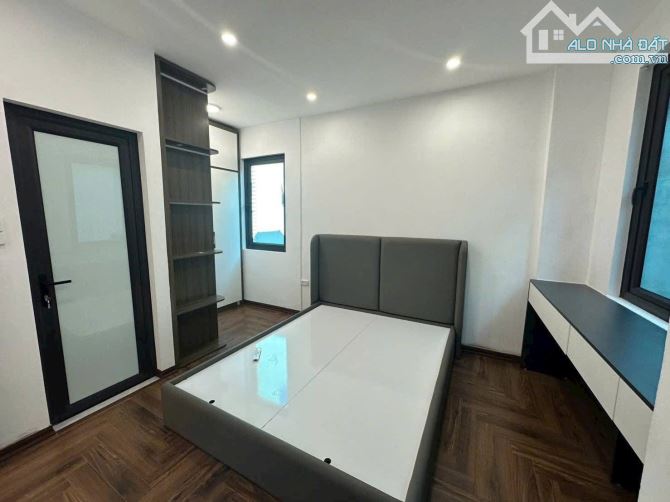 NHỈNH 7 TỶ CÓ NHÀ YÊN HÒA-CẦU GIẤY-30M2-5TẦNG-MT 4M-LÔ GÓC 3 THOÁNG-GẦN PHỐ. - 2