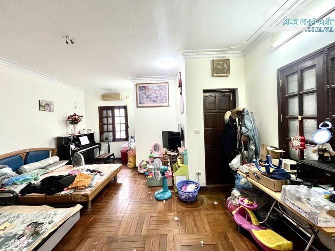 Chủ cần kinh tế bán nhà Nguyễn Chí Thanh 55m2 x MT 4.5m phân lô vỉa hè kinh doanh - 2