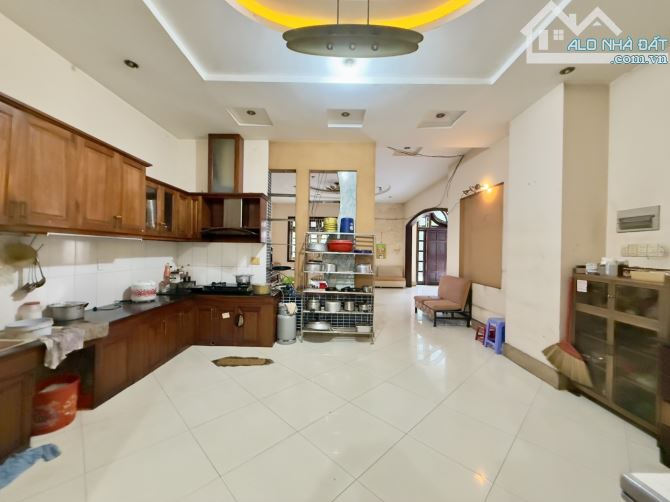 NHÀ 3 TẦNG, MẶT TIỀN KD - HOÀNG DIỆU 2, THỦ ĐỨC - 2