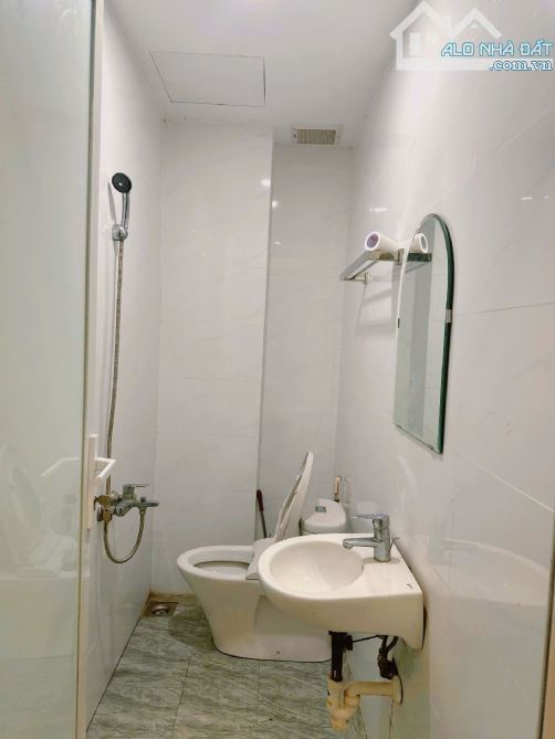 🎉🎉NHÀ 2 TẦNG CỨNG CÁP BỀ NGANG GẦN 6M, KIỆT 3M CÁCH ĐƯỜNG CHÍNH TẦM 50M - KHÁCH MUA VỀ T - 2