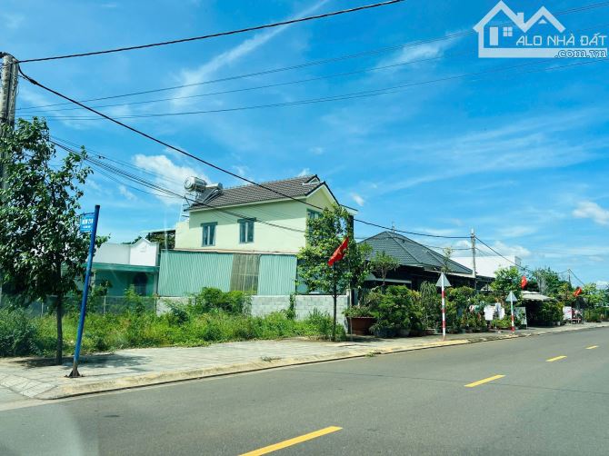 Lô Góc 2 mặt tiền kinh doanh đường Tạ Văn Sáu- Đất Đỏ - TP HCM  🔺DT: 200m2 - 2