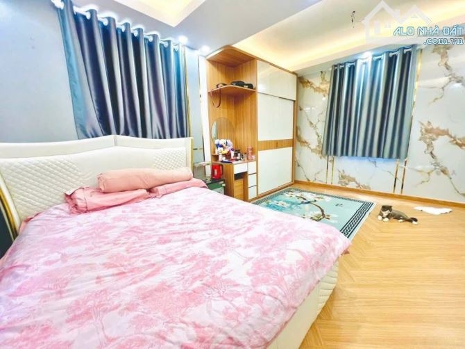 CHÍNH CHỦ CẦN BÁN NHÀ GẦN MT ĐƯỜNG NGUYỄN THỊ MINH KHAI, QUẬN 1.GIÁ 6TỶ760.SỔ SẴN. - 2