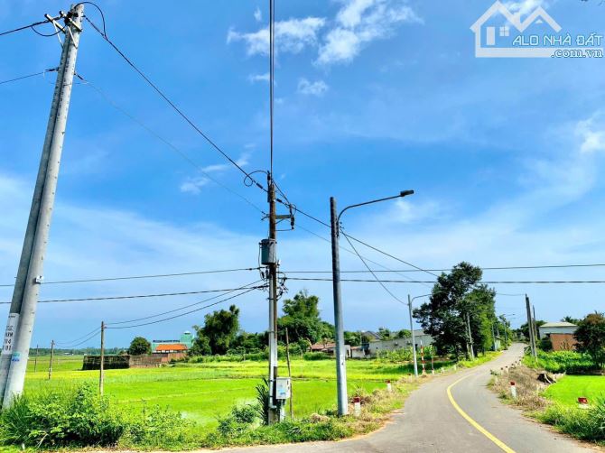2001m2 ĐẤT LÁNG DÀI - XÃ ĐẤT ĐỎ - TP HCM; VIEW RUỘNG LÚA SIÊU ĐẸP 🌈DT 2000m2 - sẵn 200m2 - 2