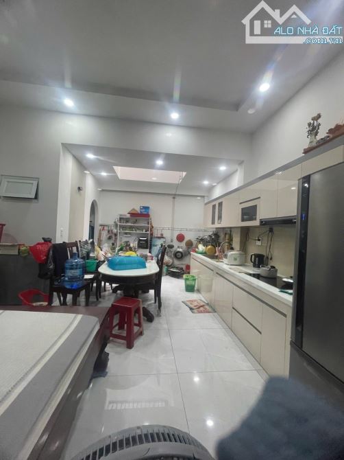 Bán gấp nhà 89m2. 3 tầng. Hương lộ 80. BHHB. Bình Tân - 2