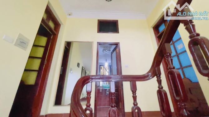 HOÀNG QUỐC VIỆT, BẮC TỪ LIÊM - 54M2 - 4 TẦNG - 17 TỶ - Ô TÔ TRÁNH - KINH DOANH - LÔ GÓC - 2