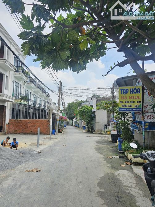Bán đất góc 2MT gần Ngã Tư Miếu Ông Cù P.Bình Chuẩn Tp Thuận An chỉ 2ty450 TL M7760 - 2