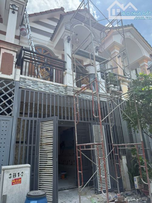 Bán nhà 1 trệt 1 lầu KDC gần chợ Phú Phong, p.Bình Chuẩn, Tp.Thuận An chỉ 3 tỷ 350TL M7767 - 2