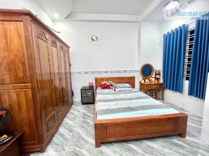 Bán nhà hẻm ô tô, Phan Huy Ích, Phường 15 Tân Bình,5x15m, 3 tầng, 4pn, 6.xx tỷ - 2