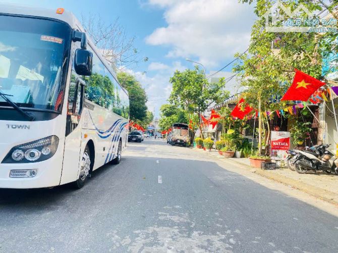 RẺ HƠN 1 TỶ ! RA GẤP LÔ ĐẤT 145M2 NGANG 7,5M ĐƯỜNG NGUYỄN CÔNG HOAN- SẴN DT 12 TRIỆU/THÁNG - 2