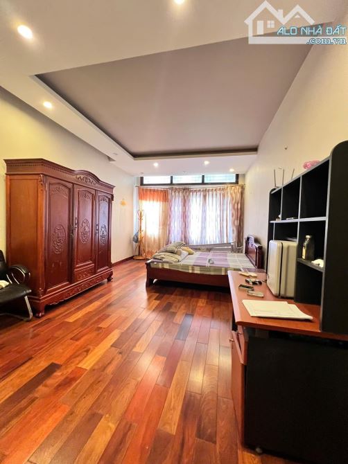 31 tỷ. Phân lô 107m*5 tầng*5mMT phố Vương Thừa Vũ; ngõ ô tô - 2