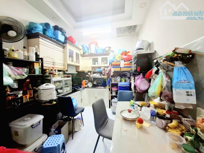 Bán Rẻ Nhà Mới Đẹp Gần Chợ PhạmVănHai P3 Tân Bình Giáp Phú Nhuận,39m2,3Tầng,hẻm 3m,5tỷ3 tl - 2
