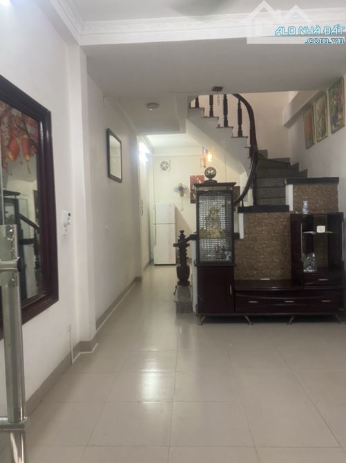 BÁN NHÀ THANH AM, LONG BIÊN – 36.9M², Ô TÔ ĐỖ CỬA, NHÀ DÂN XÂY CHẮC CHẮN – GIÁ 5.7 TỶ - 2