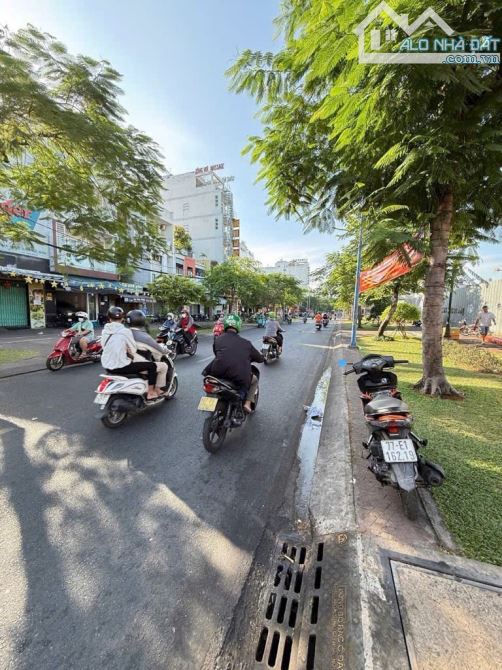 🔥[TÂN BÌNH] MẶT TIỀN ĐỒNG ĐEN - 227M2 - 3 TẦNG - NGANG 6.4 NỞ HẬU 9.4M - GIÁ 40T - 2