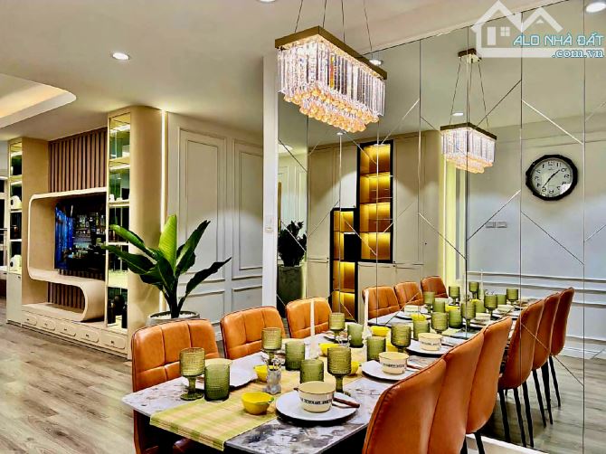 BÁN CHCC CAO CẤP TÒA MD COMPLEX - HÀM NGHI - MỸ ĐÌNH - 120M - 3PN - FULL NT - 2