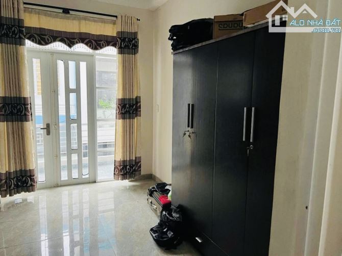 NHÀ 3 TẦNG ĐI BỘ 50M RA QUẢNG TRƯỜNG 2/9 - KIỆT ÔTÔ CHUẨN 6M - SÁT BÃI ĐỖ XE - CHỈ 6.45 TỶ - 2