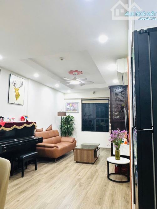 6,1 tỷ - Chung cư cao cấp Goldmark - 77m2 - Cầu Giấy - 2