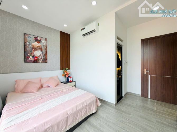 Bán Vila hẻm xe tải 5m đường Bùi Quang Là, P.12, 8,5 x 10, 4 tầng giá 8.59 tỷ tl - 24