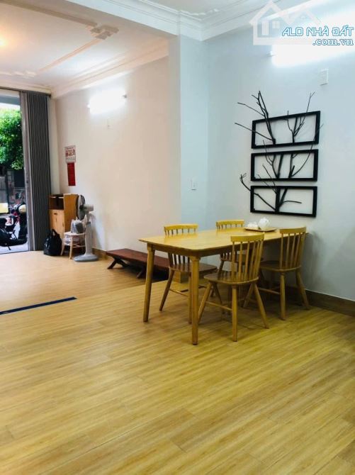 Bán nhà 3 mê mặt tiền đg 31/3 cach biễn 50m đang làm home stay giá 6ty300 - 3