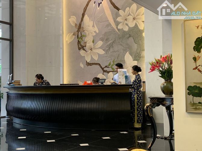 Giảm 100 tỷ - Chủ nợ Bank 200 Tỷ- khách sạn Hàng Bông- 390m2 - 380 tỷ- Dòng tiền 83 tỷ/năm - 3