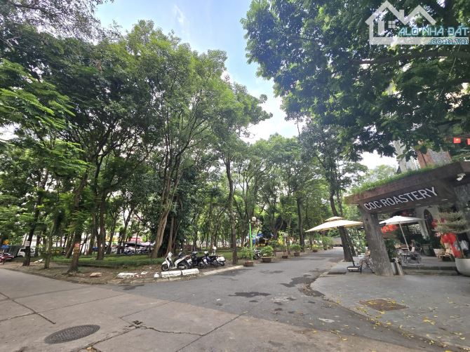 BIỆT THỰ LÔ GÓC HOÀNG LIỆT 230M - MẶT TIỀN 25M - VIEW VƯỜN HOA - 3