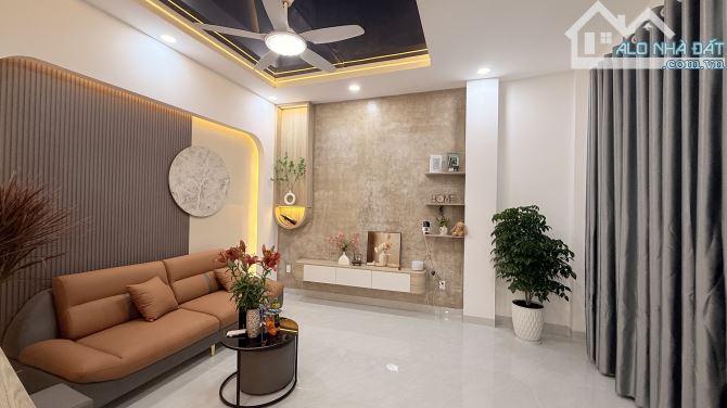 NGỘP BANK NHÀ 4 TẦNG – XE HƠI NGỦ TRONG NHÀ – PHẠM VĂN CHIÊU– GÒ VẤP NHỈNH 6 T.Ỷ TL! - 3
