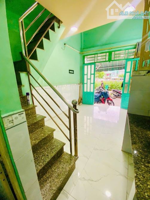 HOT, CẦN BÁN GẤP MẶT TIỀN ĐƯỜNG Ụ CÂY [P10, Q8] DT:25.7M2 (3.8 X6) 2PN, 1 WC CHỈ 2.5 TỶ - 3