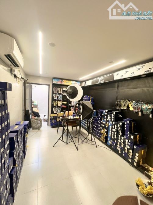 Bán Nhà tập thể Phố 8/3 tầng 1 diện tích 70m2– Hai Bà Trưng- Vị trí đẹp vừa ở và kinh doan - 3