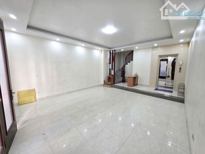 Chính chủ bán nhà 7 tầng, thang máy,56m,ô tô vào nhà,ở sướng, kinh doanh đỉnh cao, Văn Phú - 3