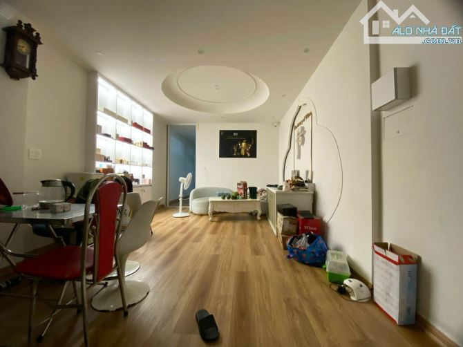 Nhà 02 Tầng Măt tiền Trần Quang Khải, Trung Tâm Ngã 6, Huế - 3