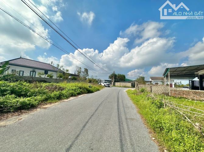 ĐẤT NGHI PHONG - ĐƯỜNG 7M THÔNG ĐI TỪ 72M VÀO 1 NGOẶT.  108M2 2 TỶ 250 TRIỆU - 3