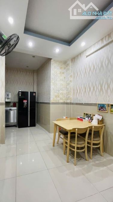 🌟Bán NHÀ ĐẸP Quận 4 - 2 tầng - 3PN - 4.X TỶ 🚘 - 3