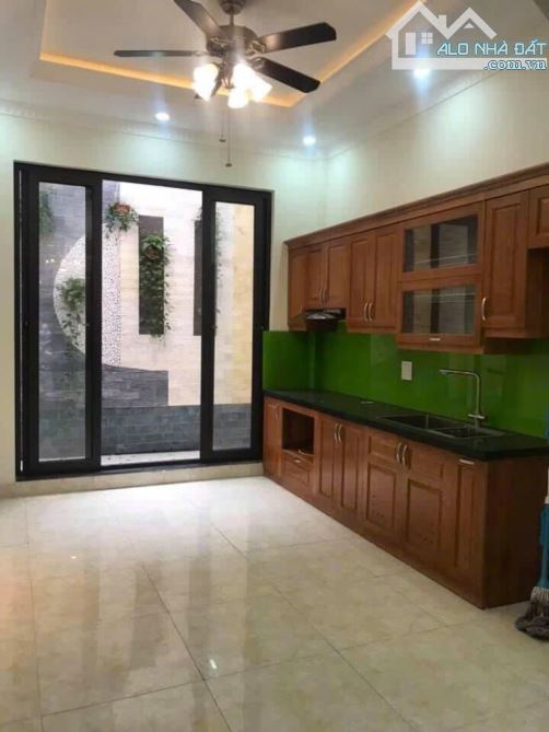 Bán nhà Quan Nhân nội thất sang trọng ngõ thông 2 thoáng 62m 5 tầng giá 15 tỷ  . - 3