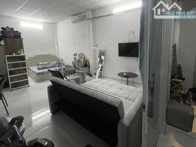 NHÀ Q2 GIÁ RẺ: XE HƠI ĐẬU CỔNG - 114M² CHỈ 7,7 TỶ - 3
