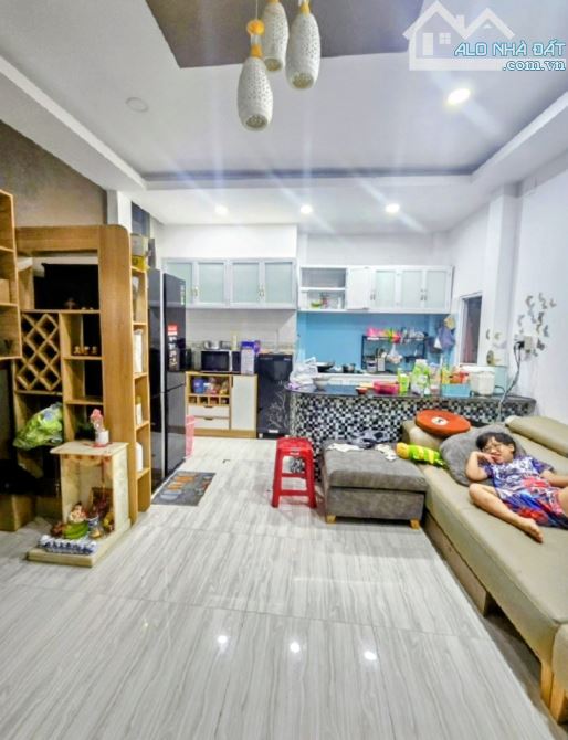 94 M2 - 3 TẦNG - 9.9 TỶ - XE HƠI VÀO NHÀ - ÂU DUONG LÂN Q.8 TP.HCM - 3
