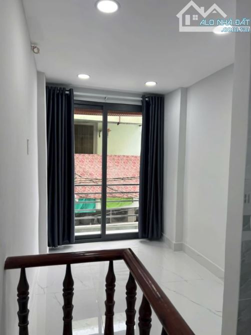 Bán nhà hẻm 3m Cách Mạng Tháng 8, Quận 3, 2 lầu, 1.99 tỷ - 3