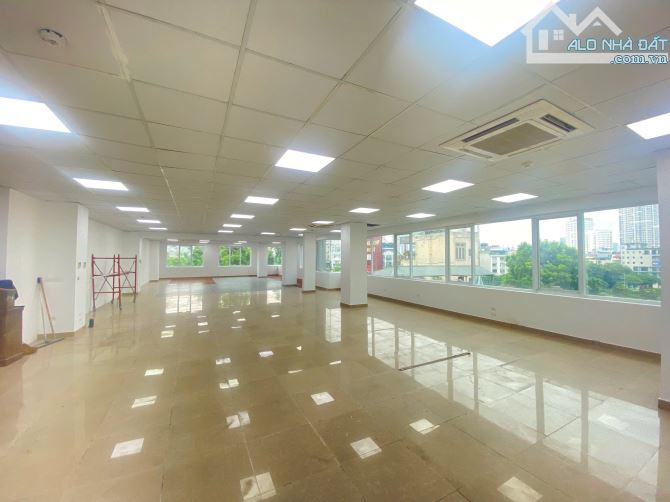 Cho thuê Toà nhà mới cứng 110M x 7 tầng - 1 hầm khu vực mặt phố Nguyễn Khang - Cầu Giấy - 3