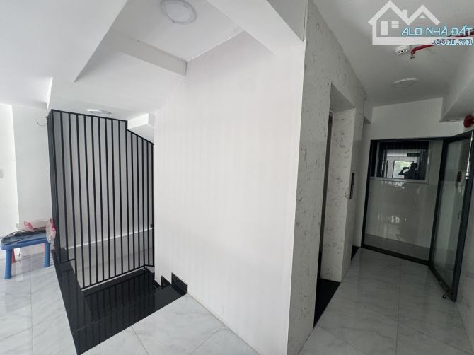 Toà căn hộ 5 tầng 18 phòng full nội thất có thang máy DT 90 m vuông ngang 5,5 giá  1 1 ty - 3