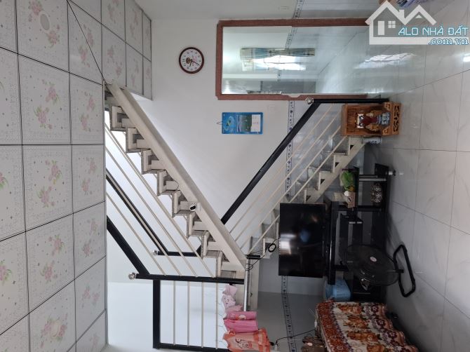 Bán nhà 1 lầu 1 trệt phường An Bình, nhà sạch rộng thoáng mát - 3