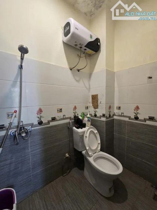 🏡 NHÀ 3 TẦNG – KIỆT 5M TRẦN ĐÌNH NAM – GẦN BẾN XE ĐÀ NẴNG

 CHỈ 4.15TY - 3