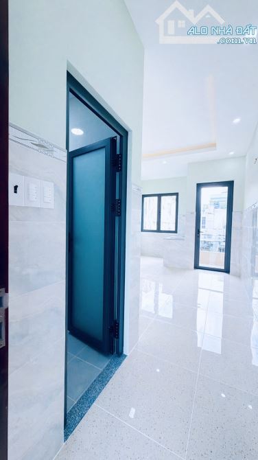 MẶT TIỀN HẼM BỰ - DT KHỦNG TRONG  TẦM GIÁ - 77M2 SỬ DỤNG GẦN 250M2  🌃MÔ TẢ :  -BÁN NHÀ MỚ - 3