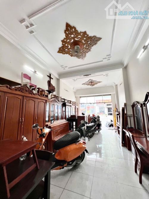 MẶT TIÊN KINH DOANH TÂN KỲ TÂN QUÝ- 97M2-2 TẦNG - NỞ HẬU - GIÁ 17 TỶ - 3