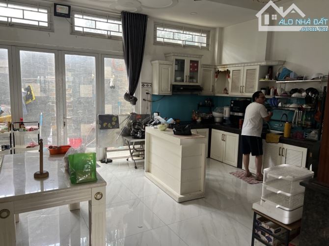 Bán nhà mặt tiền Phú Định, phường 16, quận 8, nở hậu. - 3